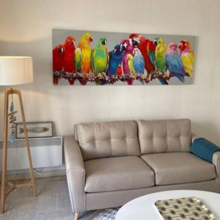 Confortable Appartement A 카발레르쉬르메르 외부 사진